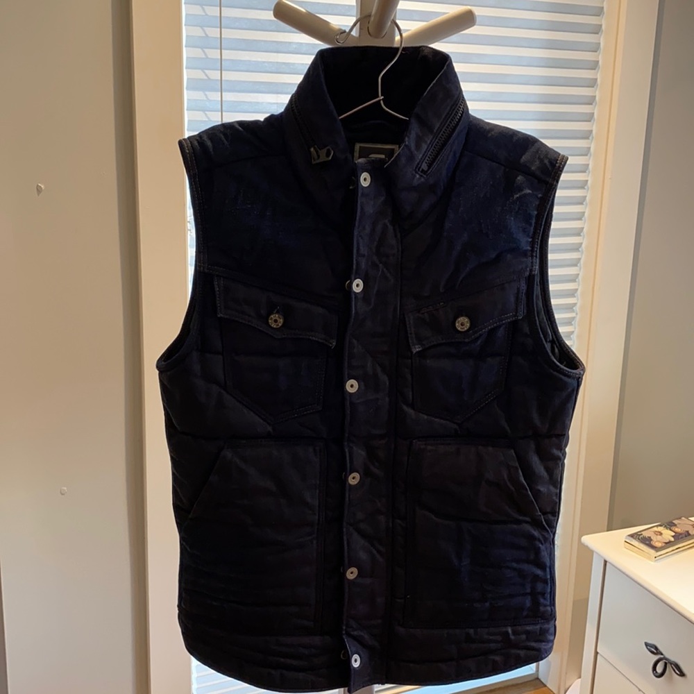 G star raw a beautiful vest for spring or fall!